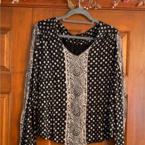 Elegant Black and White Women's Top, Lucky Brand size L, great condition!
